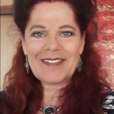 _Carola Winter - Hellsehen ohne Hilfsmittel - Aufgestiegener Meister - Tarot & Kartenlegen - Arbeiten mit dem Inneren Kind - Numerologie